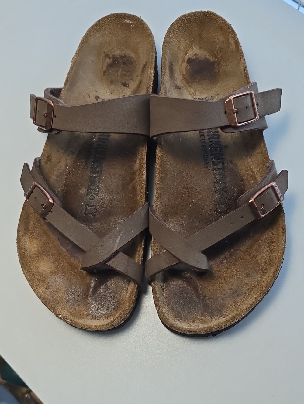 Birkenstock Womend Brown Strappy Buckle Sandals